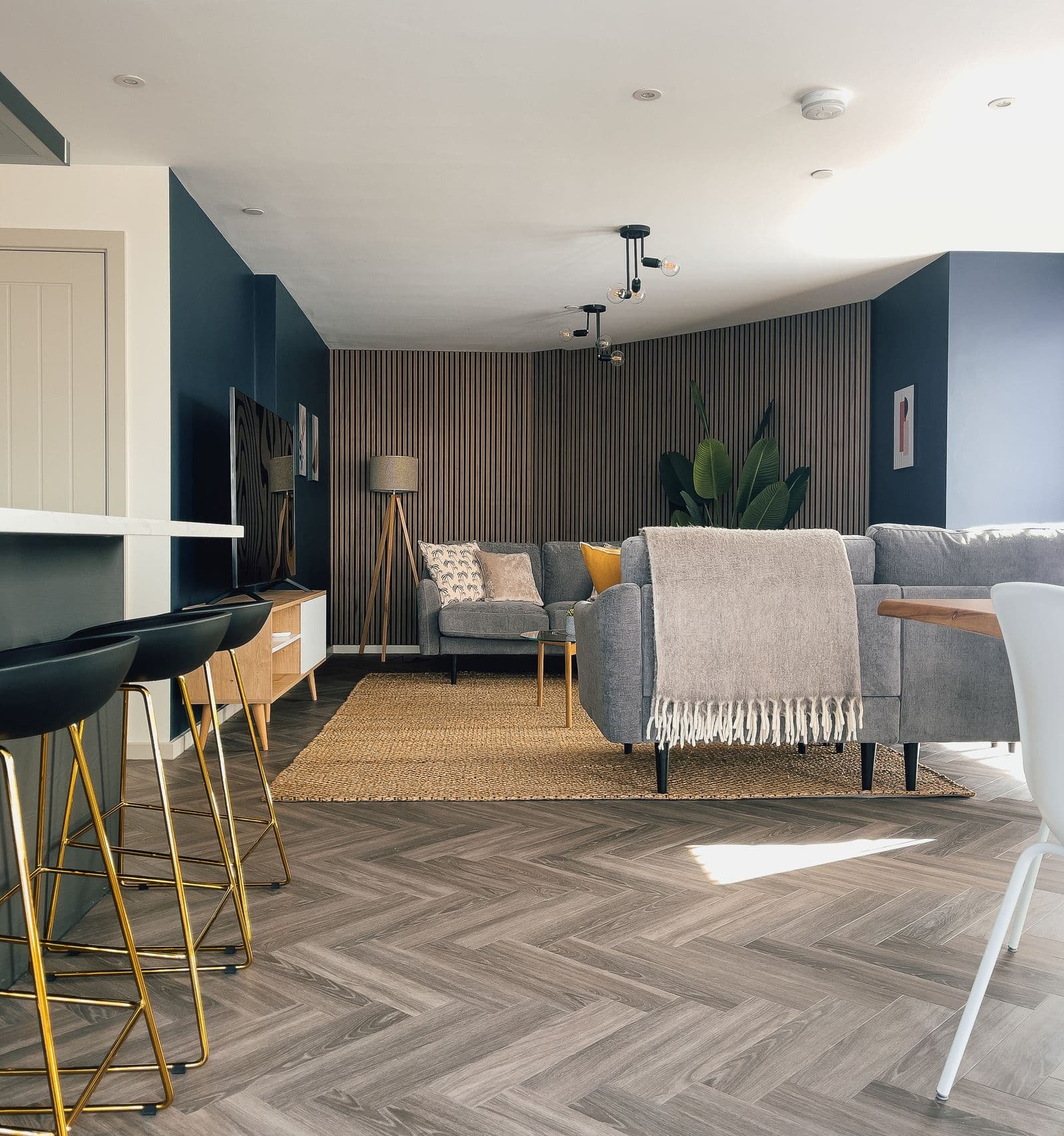 The Penthouse — photo 4